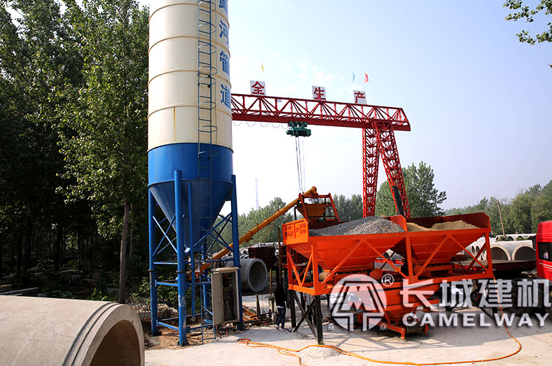 河南洛陽預(yù)制件混凝土攪拌站客戶現(xiàn)場-HZS35商混站